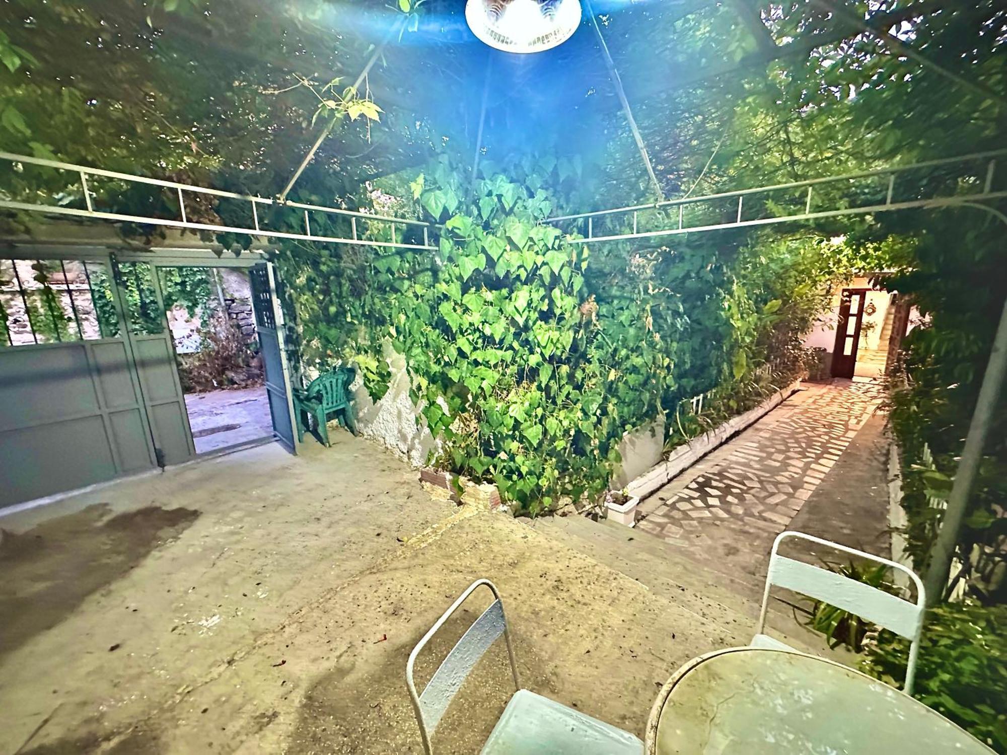 Grandpas House Hotel Gjirokaster Exterior photo